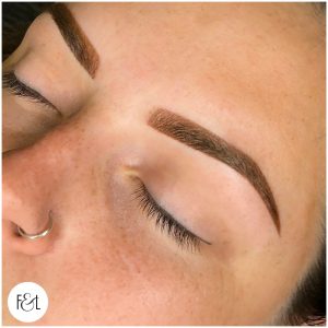 Jasmine After refresh Ombré eyebrow tattoo directly after treatment.